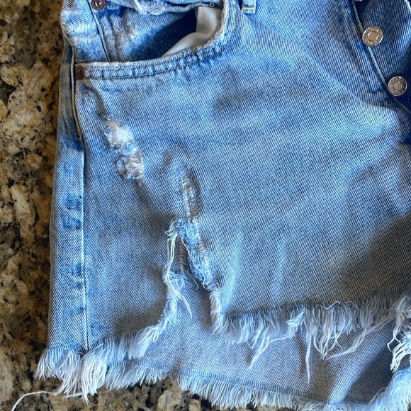 AGolde Los Angeles “Parker” Cut Off Denim Shorts Womens Size 29 - Picture 4 of 9